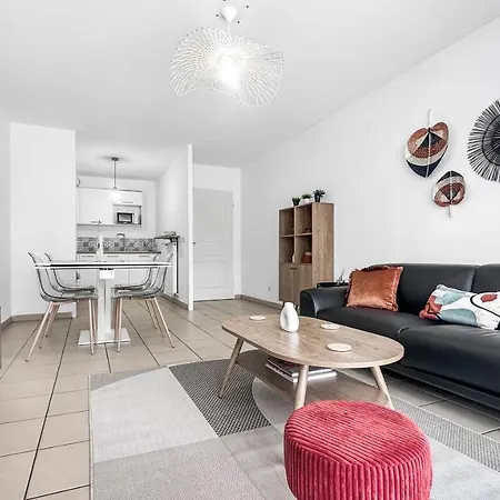 게스트하우스 Dolce - Proche Gare & Tram - Parking - Balcon - Wifi Gratuit