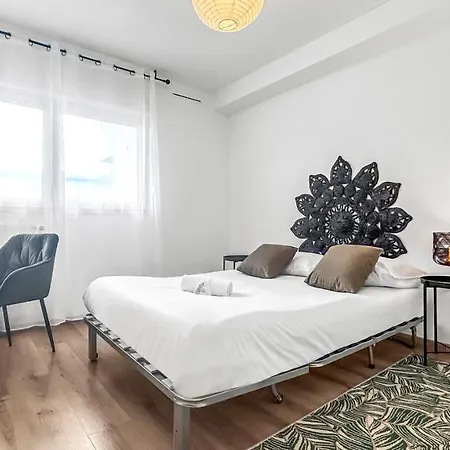게스트하우스 Dolce - Proche Gare & Tram - Parking - Balcon - Wifi Gratuit *