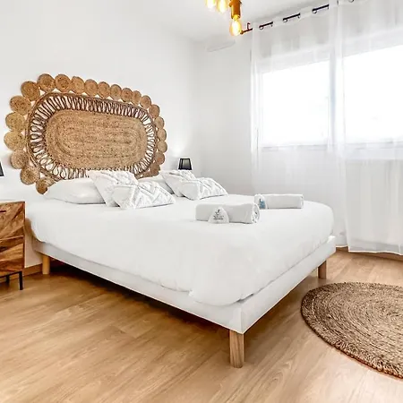 게스트하우스 Dolce - Proche Gare & Tram - Parking - Balcon - Wifi Gratuit *