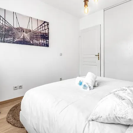 Dolce - Proche Gare & Tram - Parking - Balcon - Wifi Gratuit 앵빌리